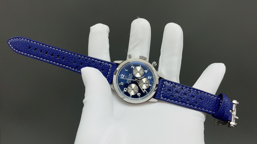 ブライトリングの新作BN9トランスオーシャンシリーズメンズ多機能機械式時計 172935[1]