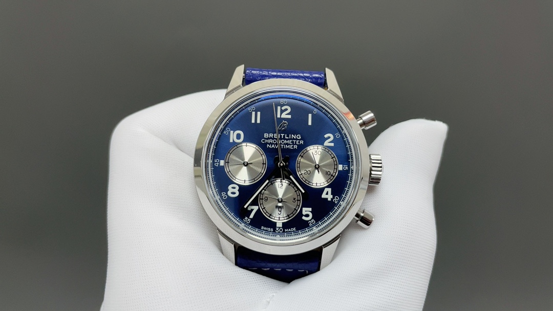 ブライトリングの新作BN9トランスオーシャンシリーズメンズ多機能機械式時計 172935[2]
