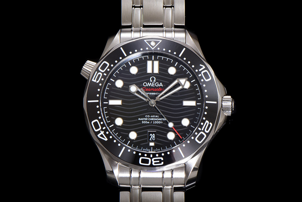 高品質なブランドコピー製品のシーマスター300mオメガ 8800 一体型ムーブメント 175195