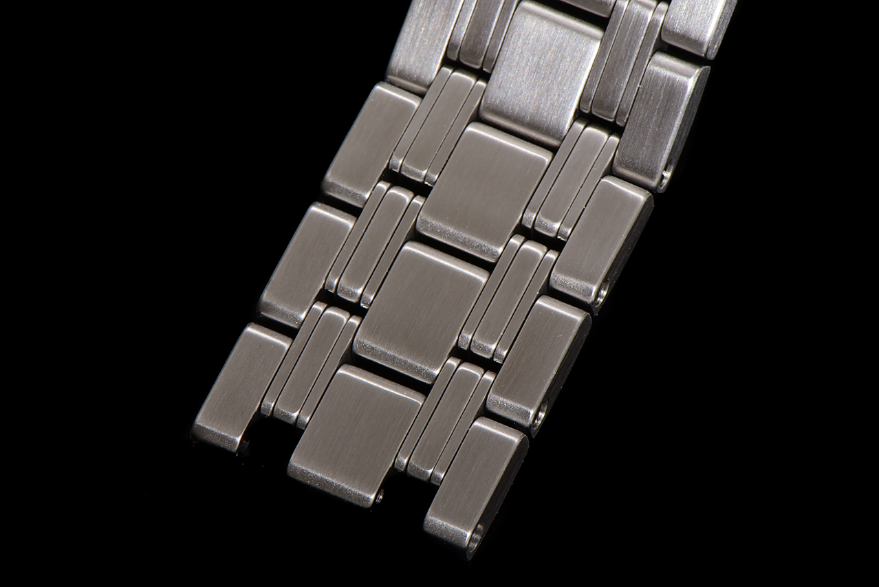 高品質なブランドコピー製品のシーマスター300mオメガ 8800 一体型ムーブメント 175195[6]