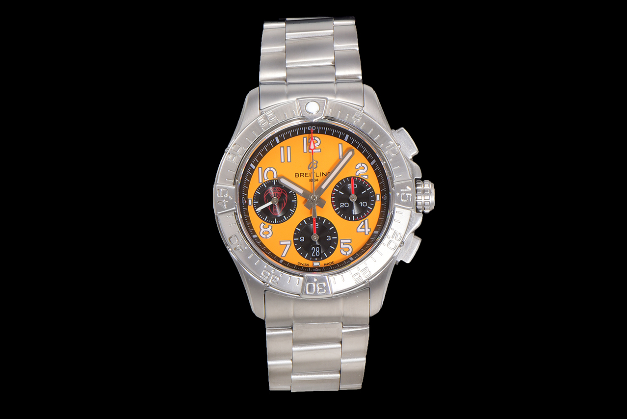 ブライトリング大人気 BN5 アベンジャー洗練された多機能機械式メンズコピー時計 175811