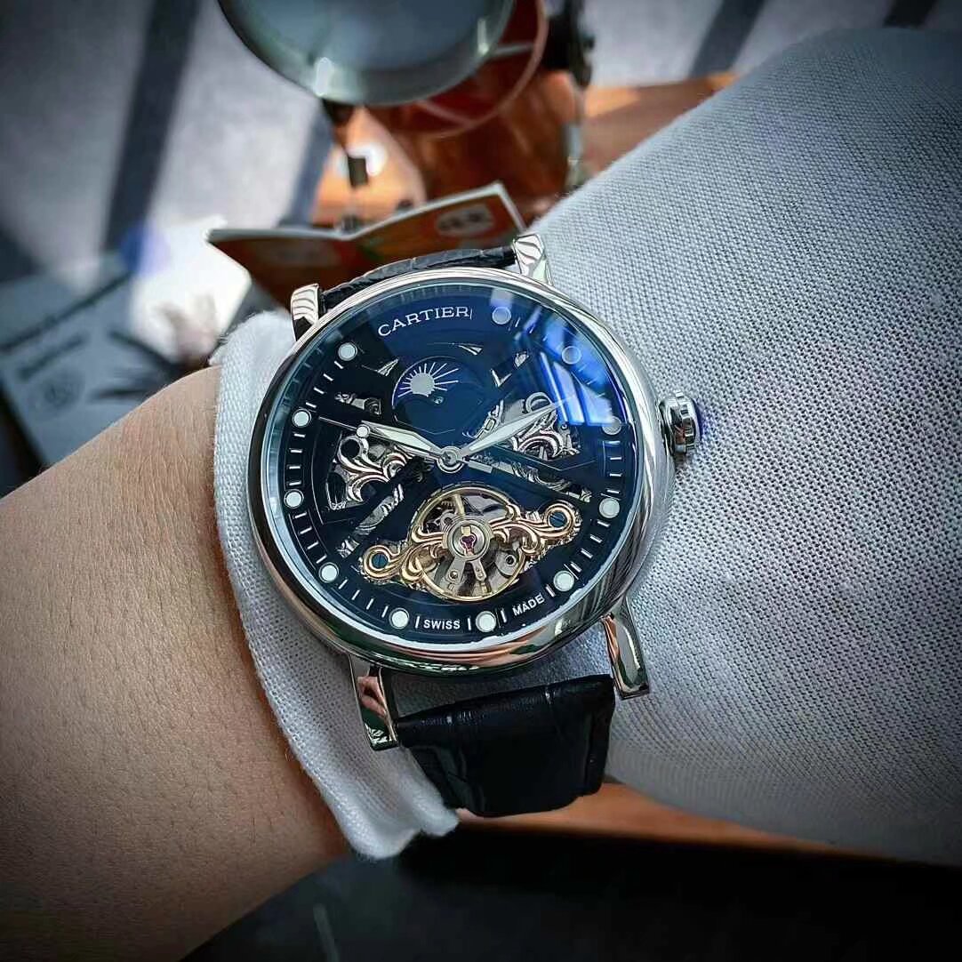 一部貴族に愛用カルティエの高級メンズコピー腕時計機械式ムーブメント 127592[1]