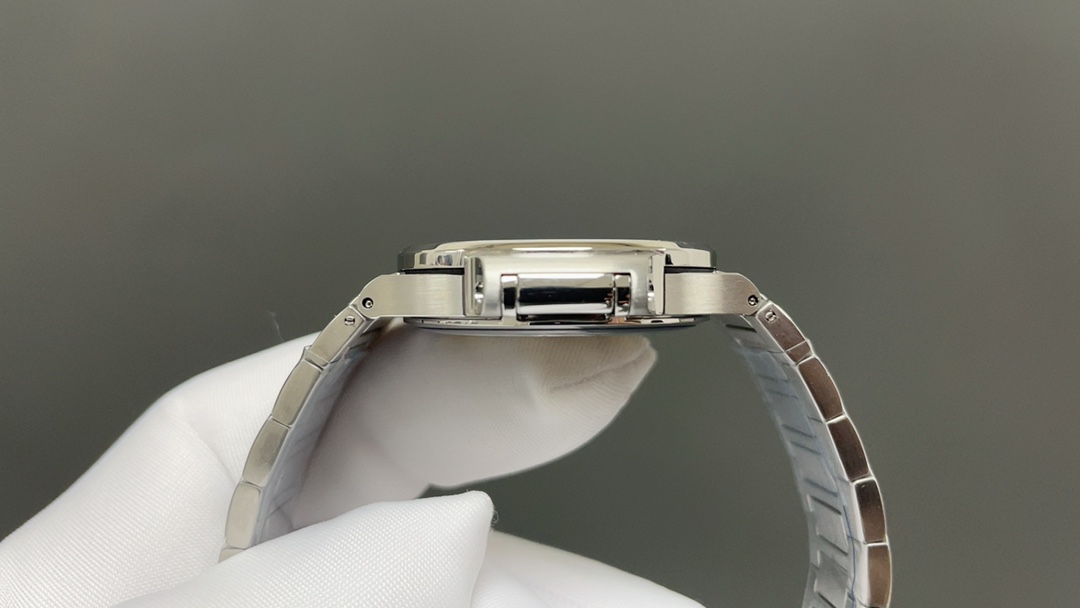 大人気新款パテックフィリップ女性ノーチラススーパーコピー時計グラデーション マザーオブパール ダイヤル 172017[2]