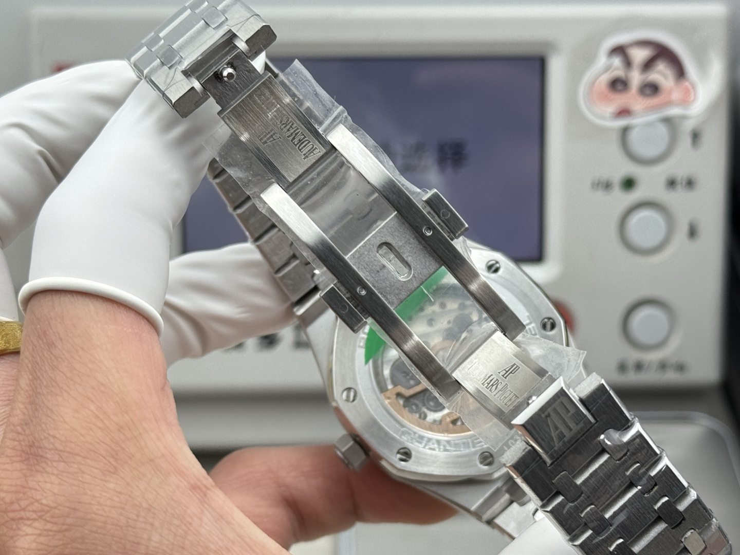 知名度はNo.1スーパーコピーオーデマピゲロイヤルオーク独特魅力メンズ腕時計 127999[8]