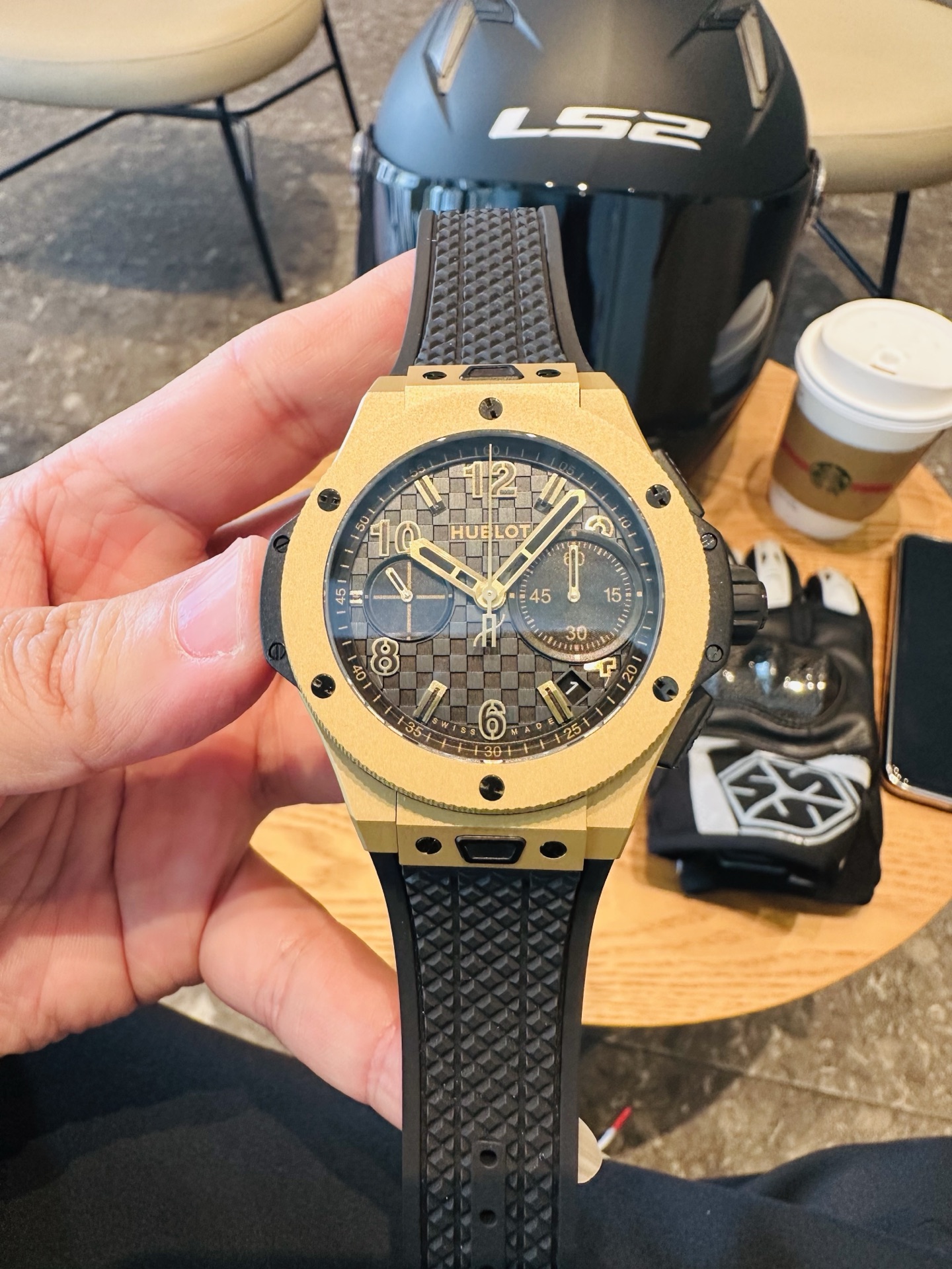 高級商品ウブロビッグバンコピーの腕時計 431.OM.1338.RX シリーズ 20周年記念エディション 127862[1]