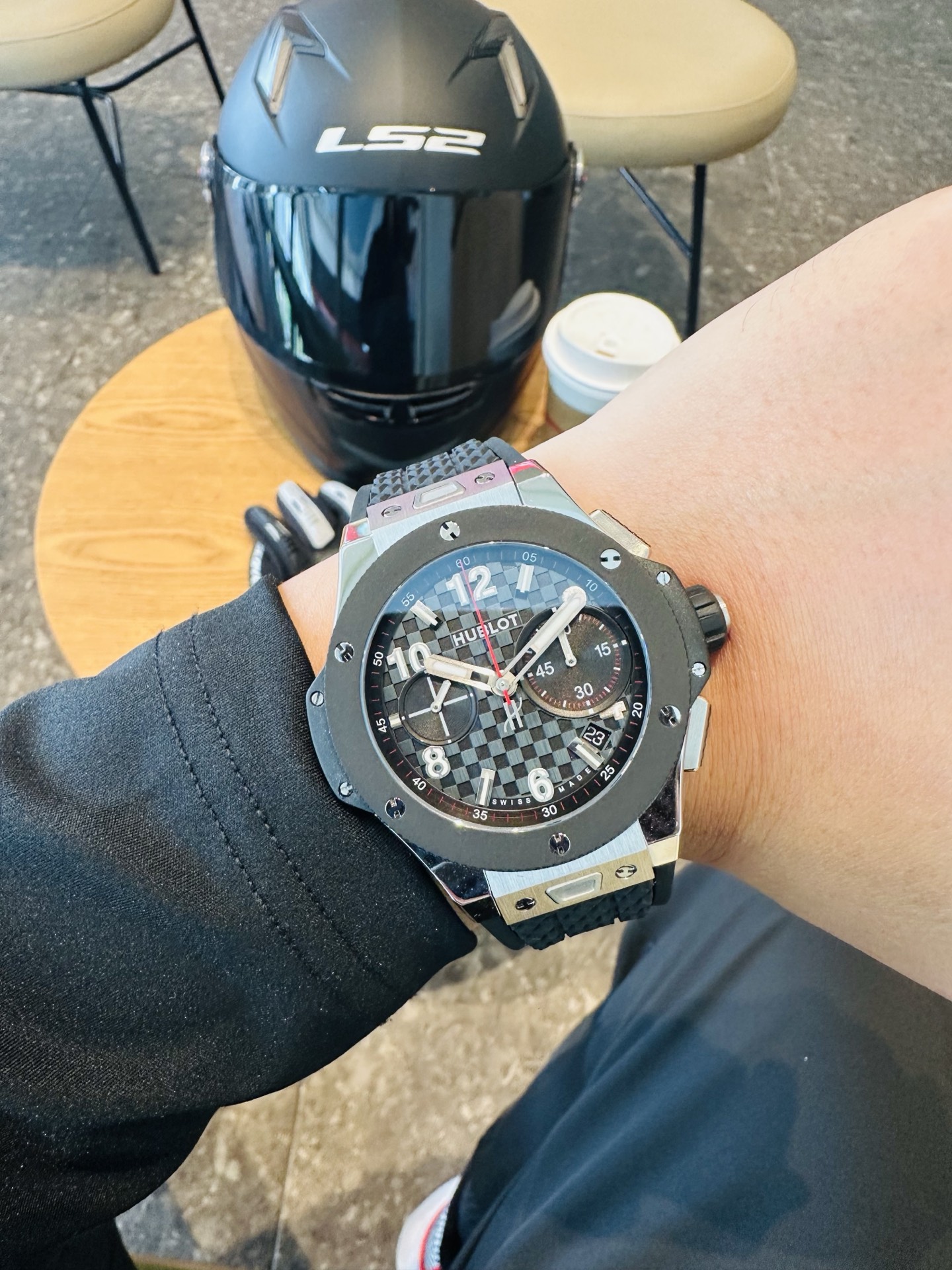 最新独特HUBLOTビッグバンコピー男性時計素材革新 431.OM.1338.RX シリーズ 127856[4]