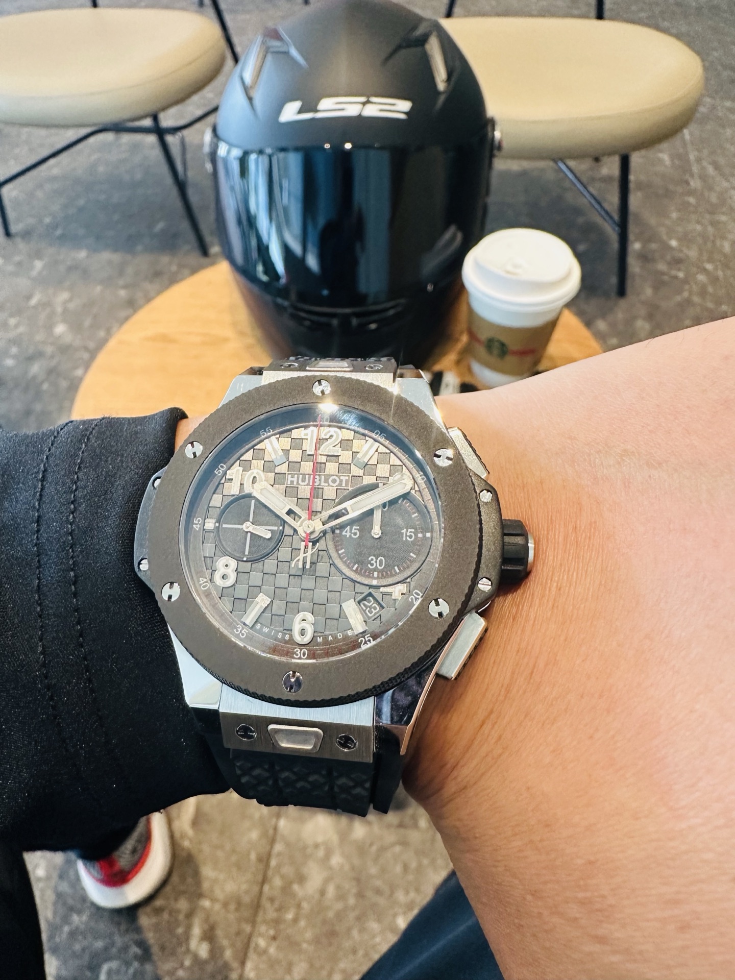 最新独特HUBLOTビッグバンコピー男性時計素材革新 431.OM.1338.RX シリーズ 127856[6]