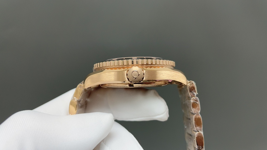 オメガスーパーコピー時計n級シーマスター 600mm 45.5mm革新的な技術 172941[3]