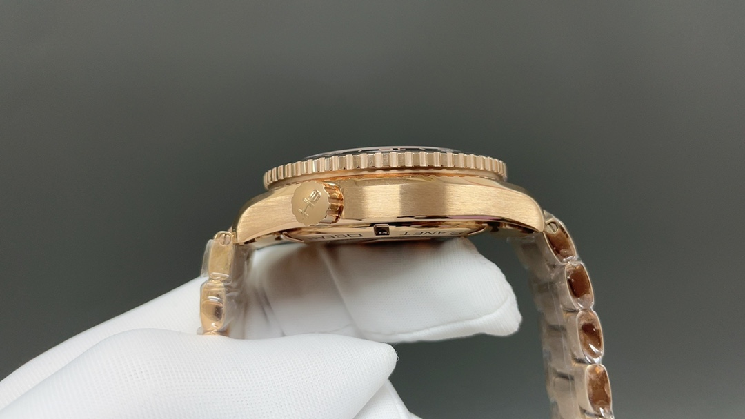 オメガスーパーコピー時計n級シーマスター 600mm 45.5mm革新的な技術 172941[4]