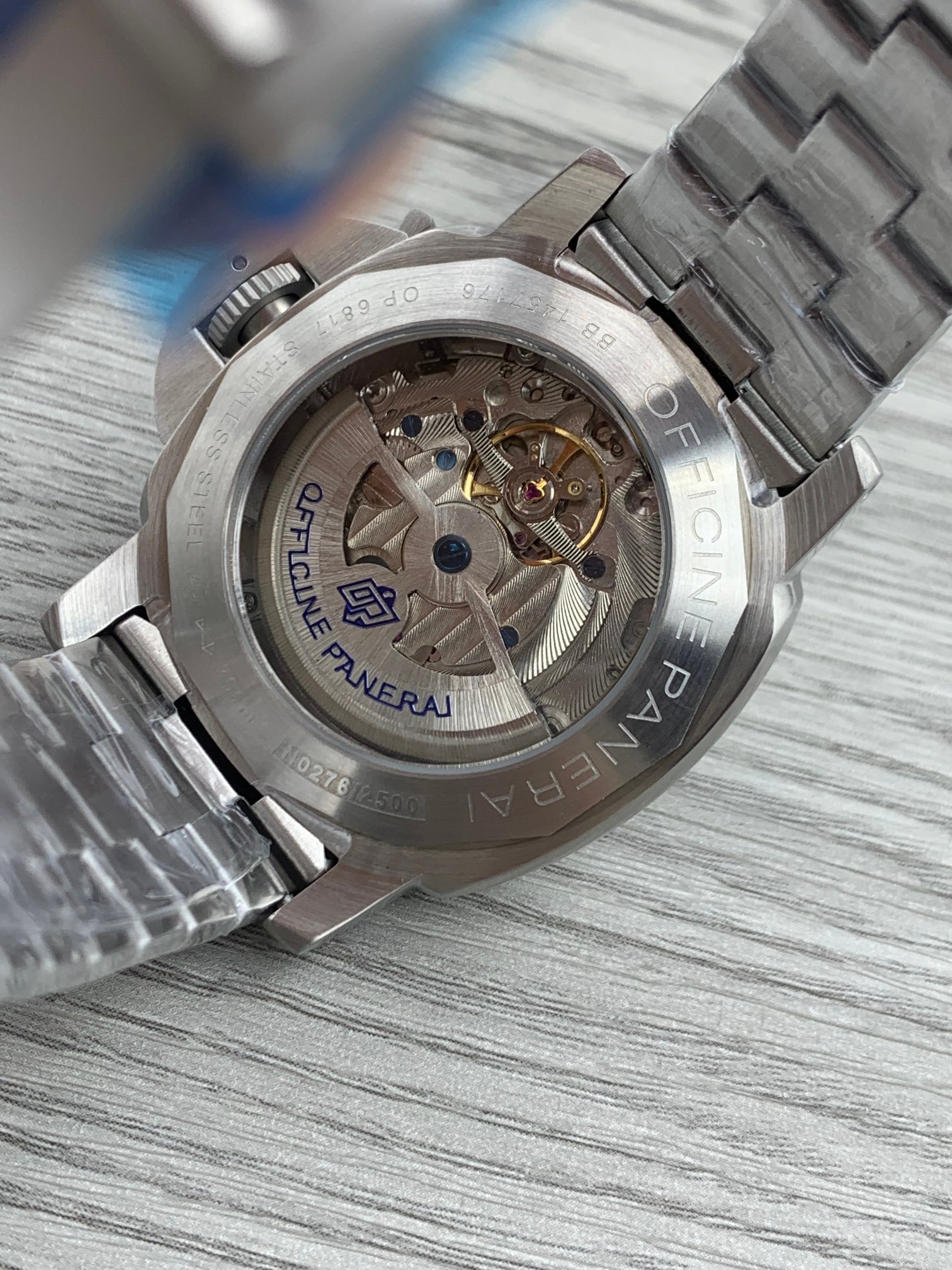 成功者のパネライルミノシリーズ自動巻き機械式コピーの腕時計 126898[3]