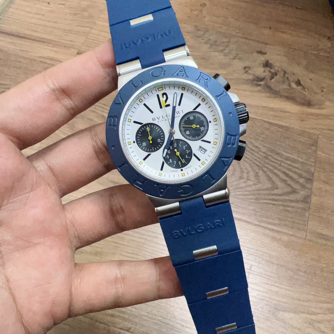 最安値挑戦ブルガリ アルミニウム上品スーパーコピーの時計 126939[1]