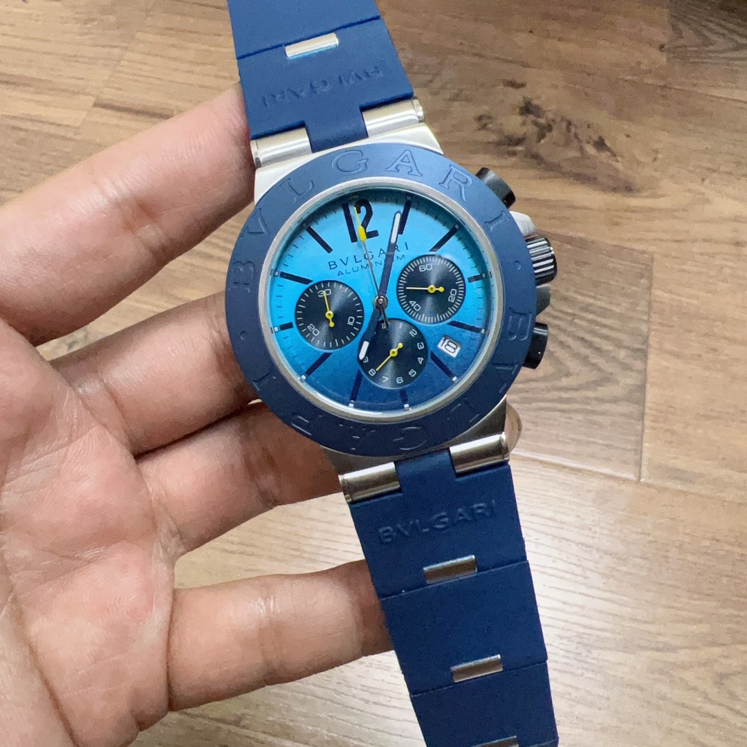 最安値挑戦ブルガリ アルミニウム上品スーパーコピーの時計 126939[2]