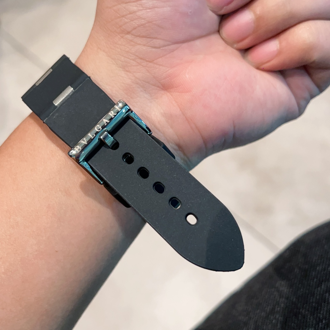 最安値挑戦ブルガリ アルミニウム上品スーパーコピーの時計 126939[6]