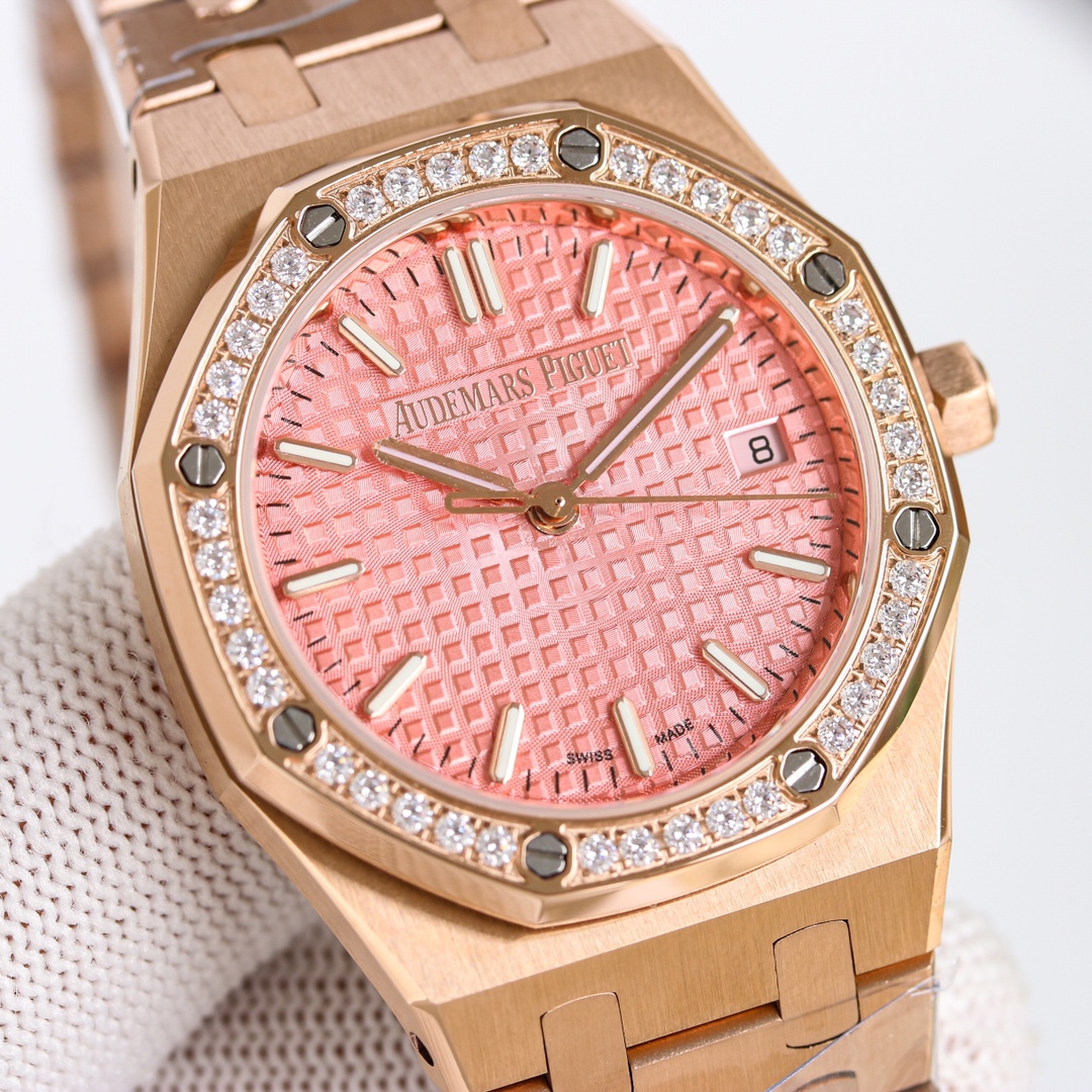 豪華なブランドスーパーコピーオーデマピゲの最新ロイヤルオーク自動巻き機械式時計 129788[1]