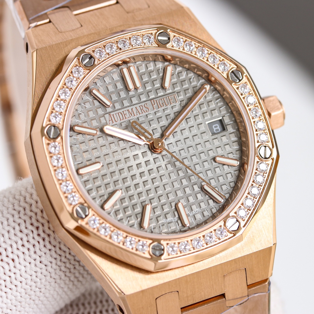 豪華なブランドスーパーコピーオーデマピゲの最新ロイヤルオーク自動巻き機械式時計 129788[4]