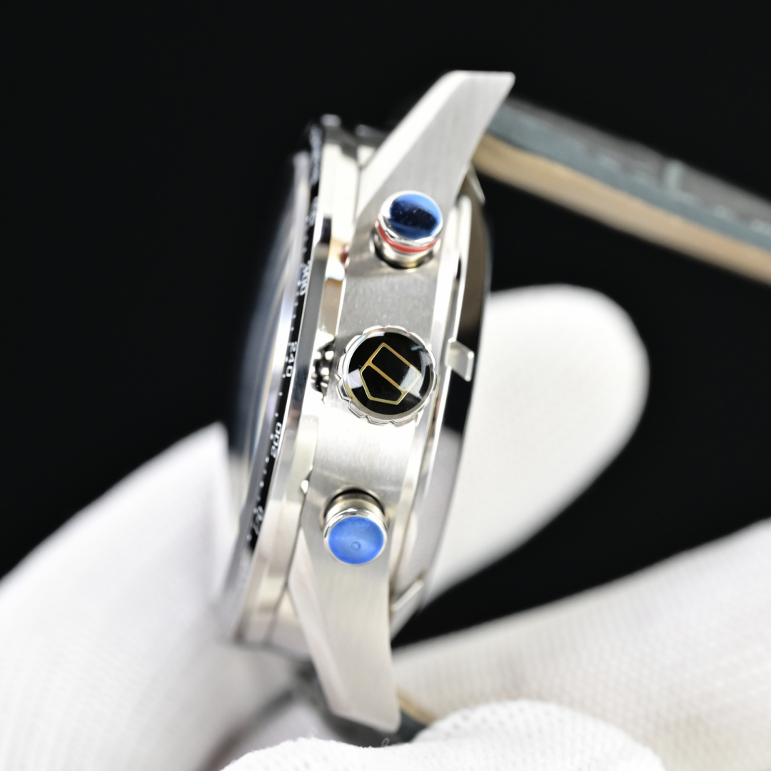 【超話題】スーパーコピータグ・ホイヤーカレラシリーズ多機能機械式時計販売 127279[2]