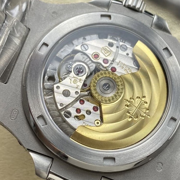 パテックフィリップノーチラス高貴な魅力的コピー時計Cal.324 S Cムーブメント 5791-10G-010[4]