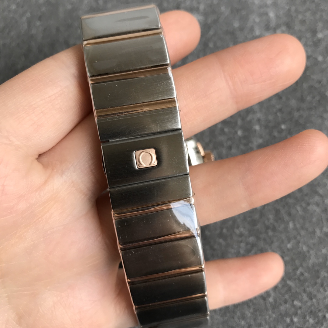 2026人気偽物オメガコンステレーション コーアクシャル123.20.38.21.03.002 ブルー文字盤[4]