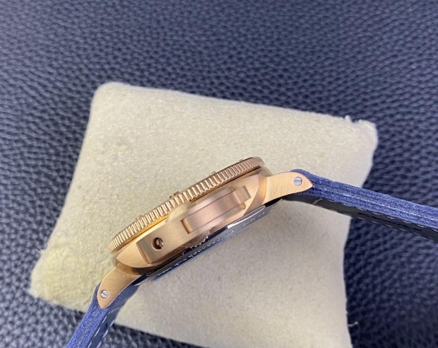 VS工場 2026新品パネライクロノグラフブロンゾ ブルー ブロンズ 自動巻き時計 pam01074[2]