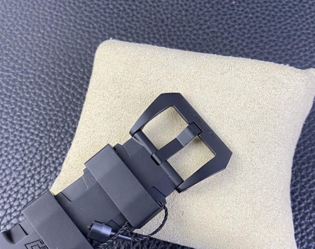 高品質素材パネライコピークロノグラフ カーボン P900ムーブメント  PAM1070  VS工場[4]