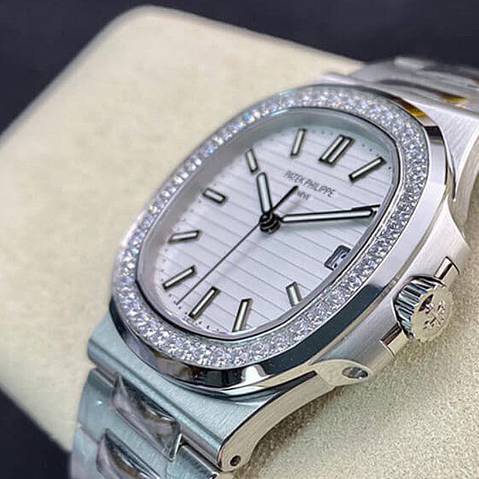 パテックフィリップコピーノーチラス高級優れた時計製造のCal.324 S Cムーブメント 5713/1G-010[3]