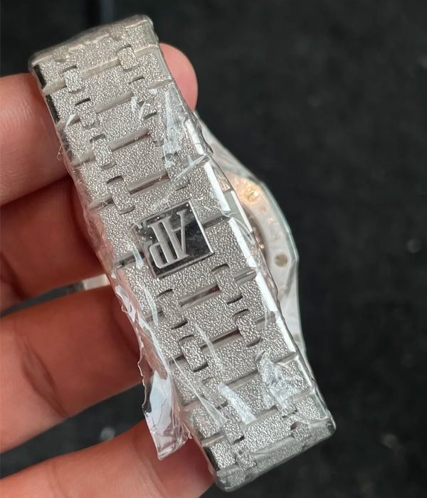 新商品限定スーパーコピーオーデマピゲ腕時計激安ロイヤルオーク 26240BC.GG.1324BC.02[6]