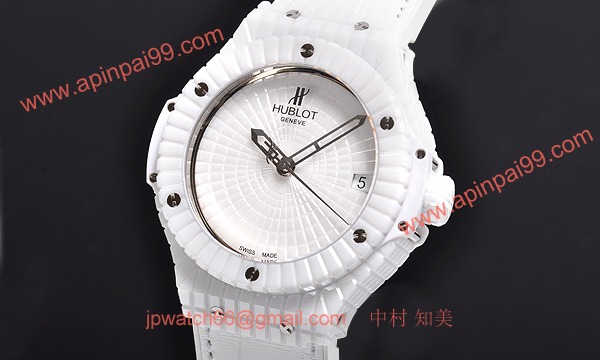 (HUBLOT)ウブロ 偽物 クラシックフュージョン チタニウム キングゴールド クロノグラフ 521.NO.1180.LR 