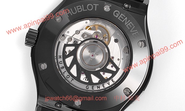 (HUBLOT)ウブロ ブランドコピー クラシック フュージョン ブラックマジック セラミック４２ｍｍ 542.CM.1770.RX