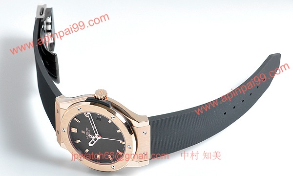 (HUBLOT)ウブロ コピー時計 ビッグバン アエロバン ブラックマジック 311.CI.1170.GR