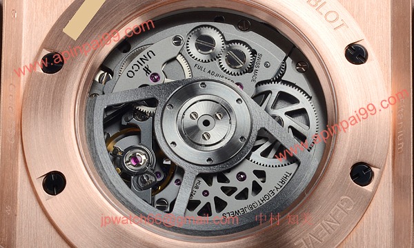 (HUBLOT)ウブロ コピー時計 キングパワー ウニコ キングゴールドカーボン 701.OQ.0180.RX