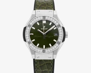 HUBLOT「最も信頼」 クラシックフュージョン581.NX.8970.LR.1104