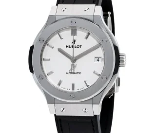 HUBLOTコピークラシック・フュージョン チタニウム オパリン38mm 565.NX.2611.LR
