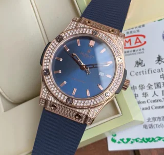 ダイヤモンドウブロHUBLOT クラシックフュージョン JZ2001P440ブルー