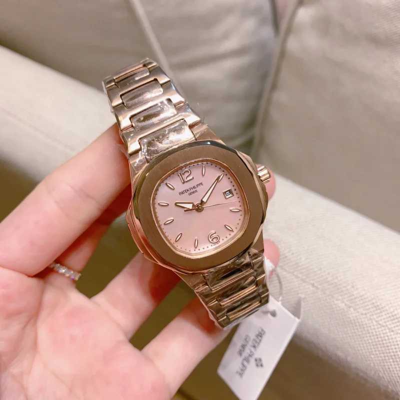 高品質パテックフィリップスーパーコピー時計 ノーチラス レディースモデル 41106A-020[1]