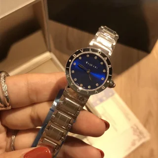 新品ブルガリ ホワイト マザー オブ パール ダイヤル レディース時計コピー シリーズ 1527840
