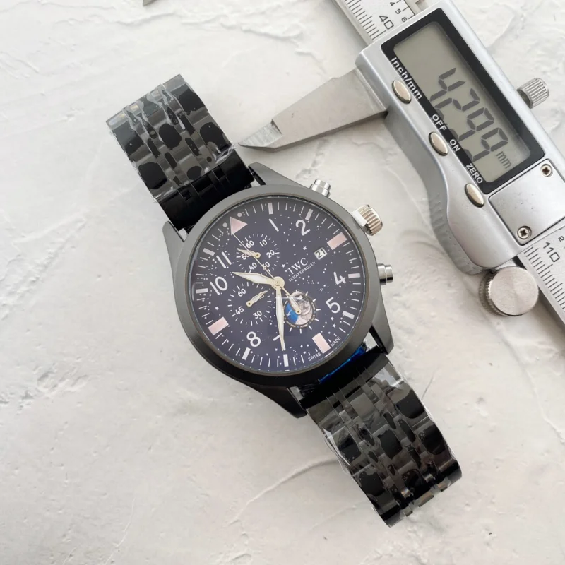 IWCスーパーコピー時計 クラシック パイロット シリーズ自動巻きムーブメント IWC361[2]