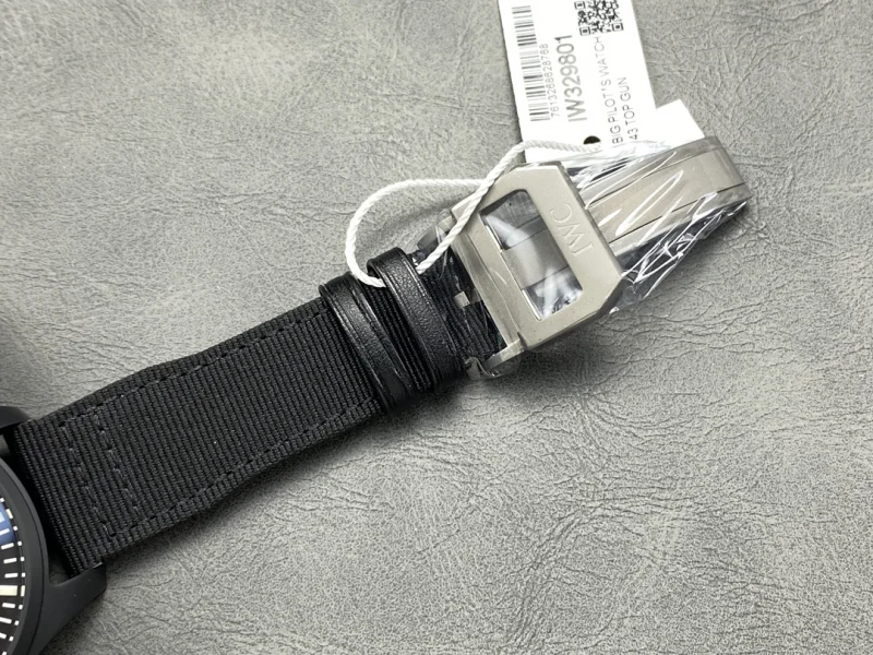 2024入荷時計IWC パイロット ブラックセラミックモデル IW329801[7]