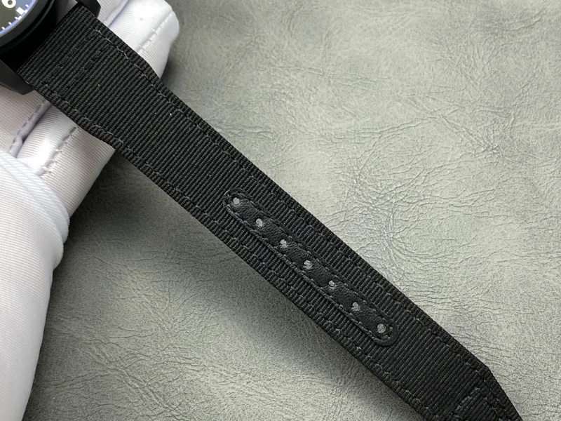 2024入荷時計IWC パイロット ブラックセラミックモデル IW329801[8]