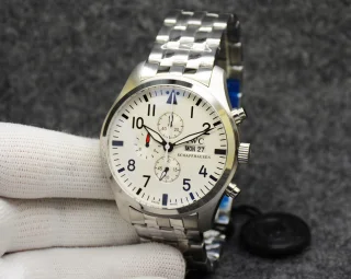 新作IWCのクラシックな高級メンズ時計コピー 289580