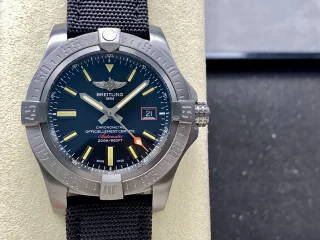 ブライトリングスーパーコピーN級品 ブラックバード偵察航空機時計 172320