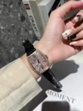 フランクミュラーバレル形状女性石英スーパーコピー通販時計 M68910 (6)
