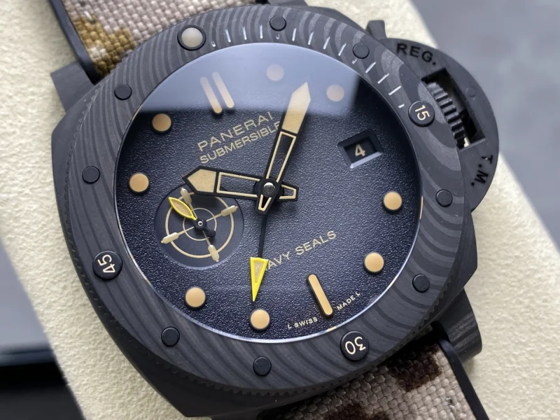 パネライ新品ネイビーシールズ カーボンファイバーケース カモフラージュストラップコピー時計 PAM1513[1]