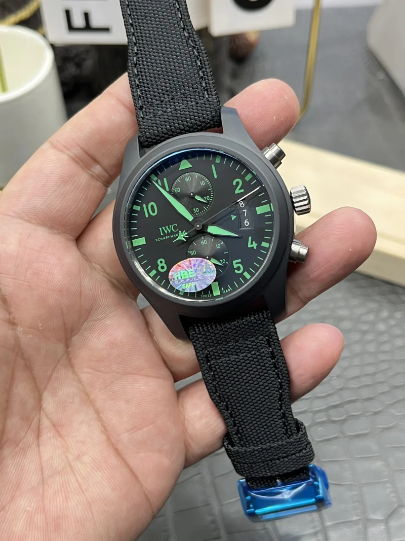 IWC パイロットコピー老舗時計店フルセラミック オートマチック クロノグラフ メカニカル 171528[2]