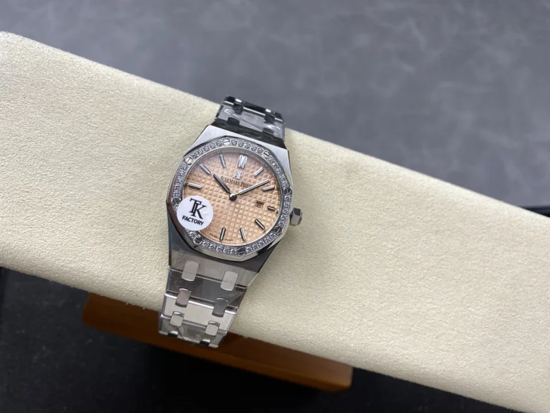 豪華なオーデマピゲ女性ロイヤルオーク 67651シリーズスーパーコピー時計入荷 174869[4]