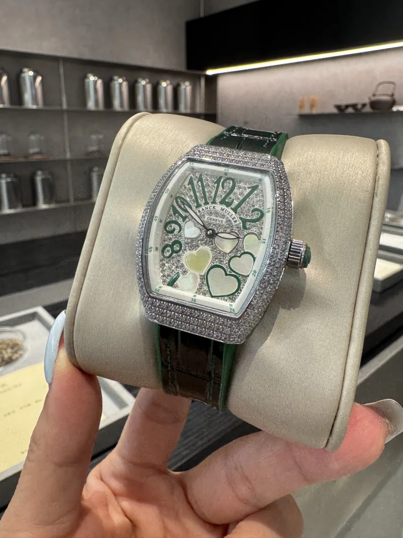 高級豪華スーパーコピーフランクミュラーV32 バレルシリーズダイヤモンドインレイ クラシックデジタルフェイス入荷 119777[3]