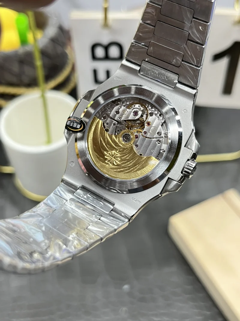 【超話題】パテックフィリップスーパーコピープラチナエディション 5811G ノーチラス腕時計 171534[6]