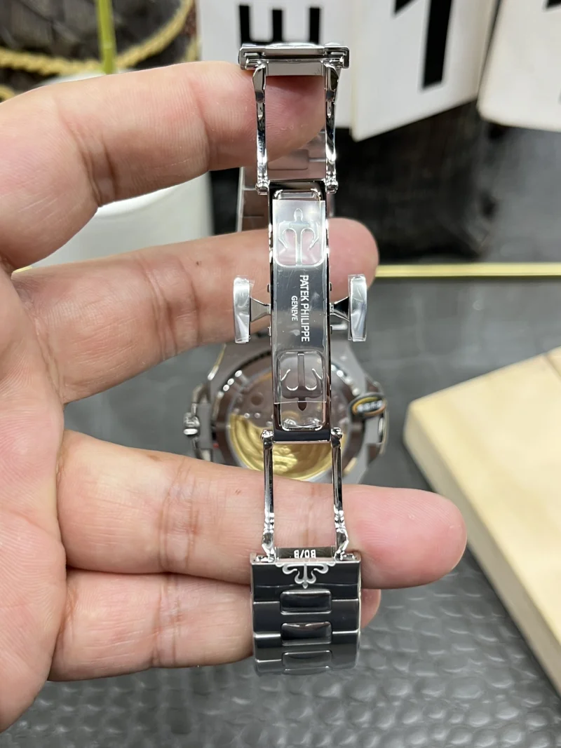 【超話題】パテックフィリップスーパーコピープラチナエディション 5811G ノーチラス腕時計 171534[7]