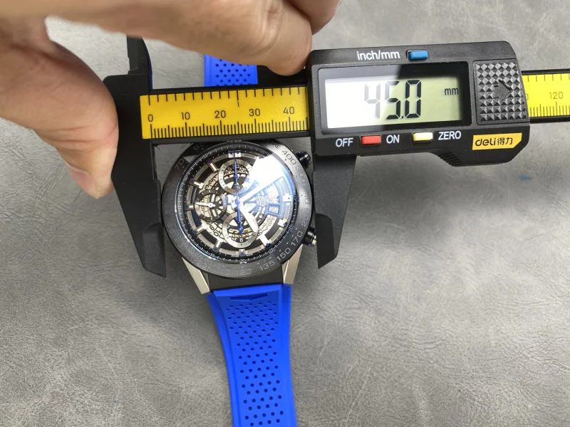 新商品限定タグ・ホイヤースーパーコピー TG カレラ01シリーズ 45mm 中空腕時計 118538[8]
