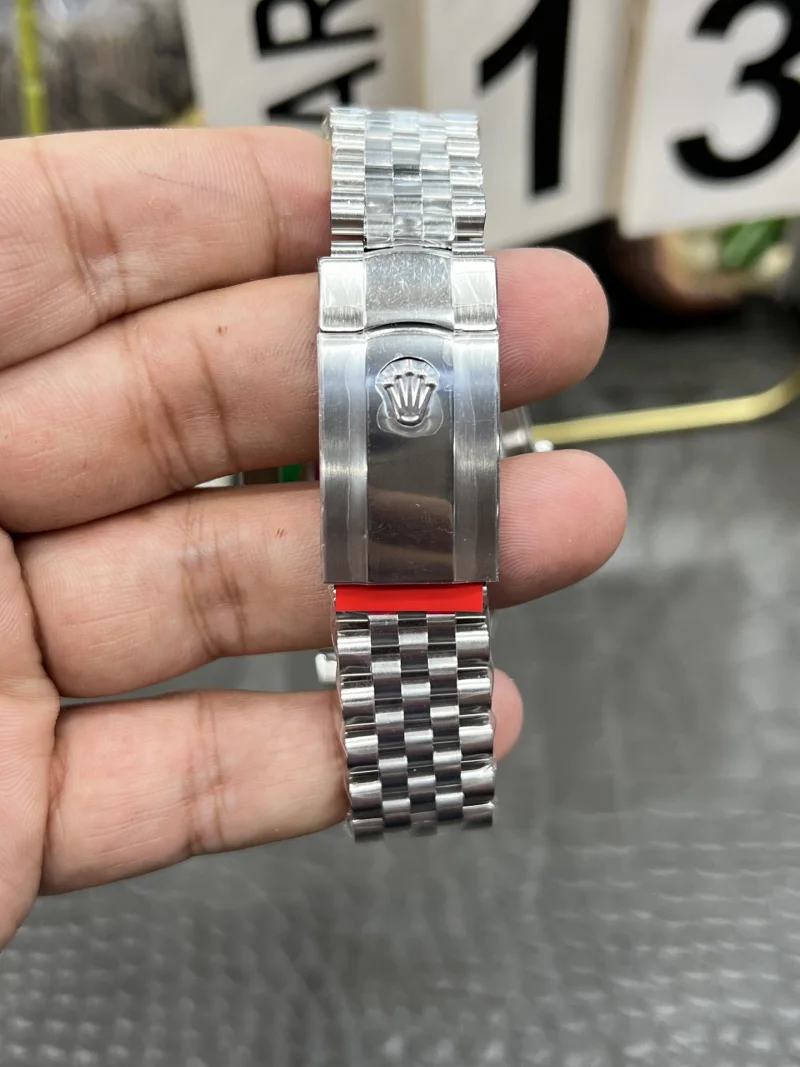 最もパワフルなロレックスデイトジャストグレーダイヤモンド激安買取41mm自動巻き 172296[8]