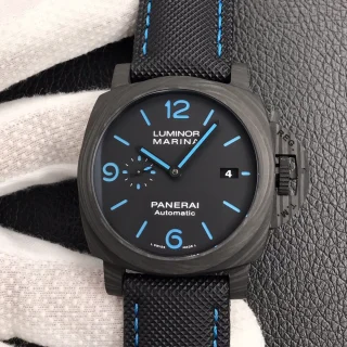 パネライ最も高度の新しいルミノシリーズカーボンファイバー時計 PAM01661-1